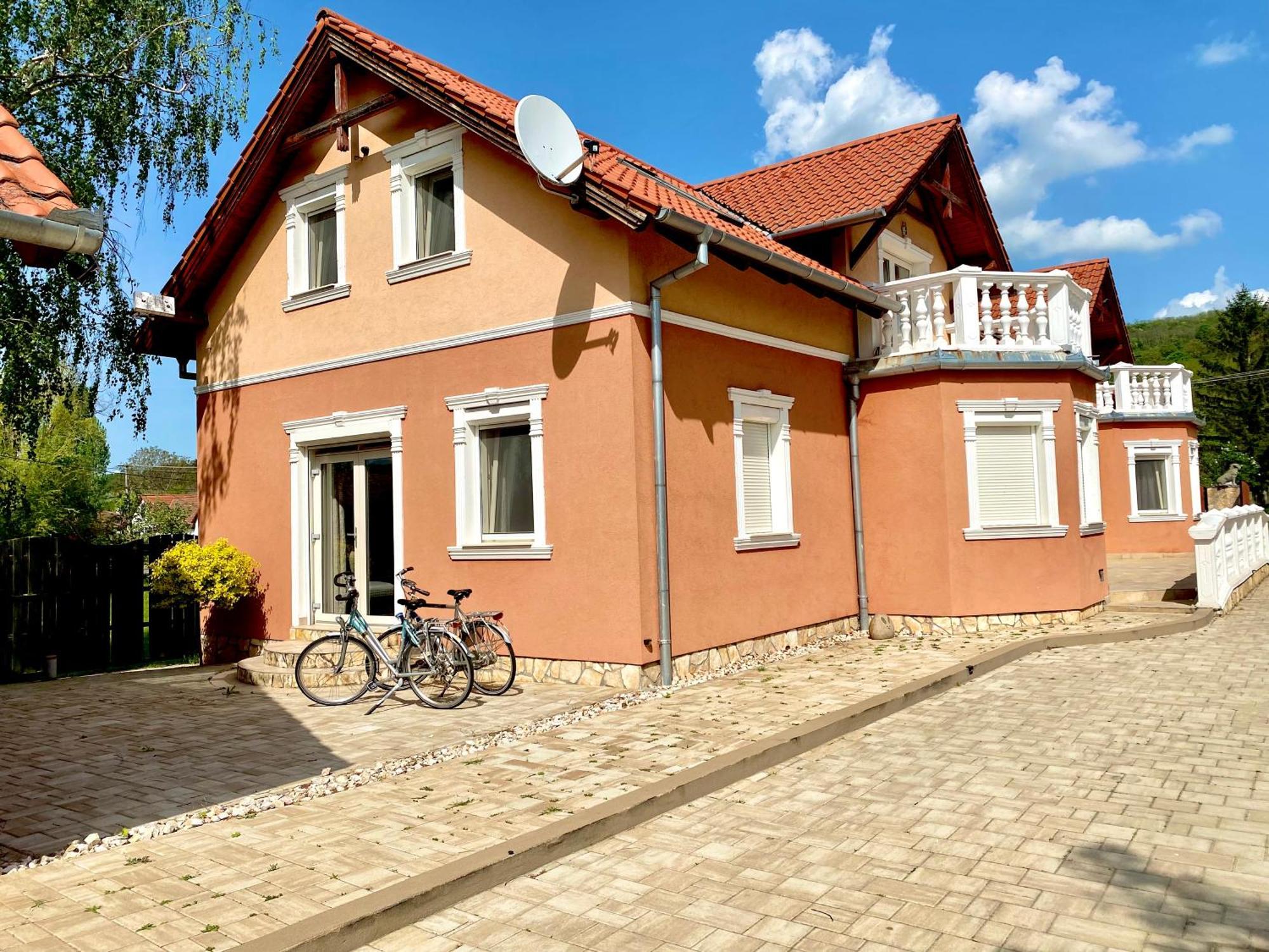 Bikeaway Guesthouse Kereki Exterior photo